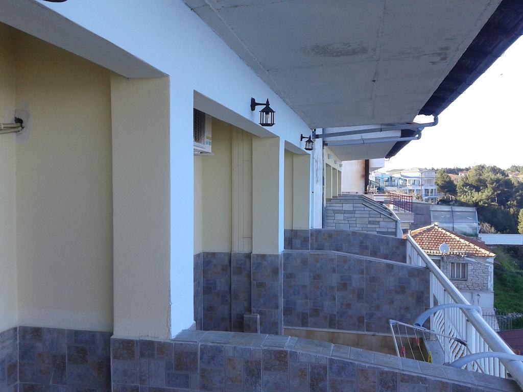 Drenos Rooms View Kallithea  Zimmer foto